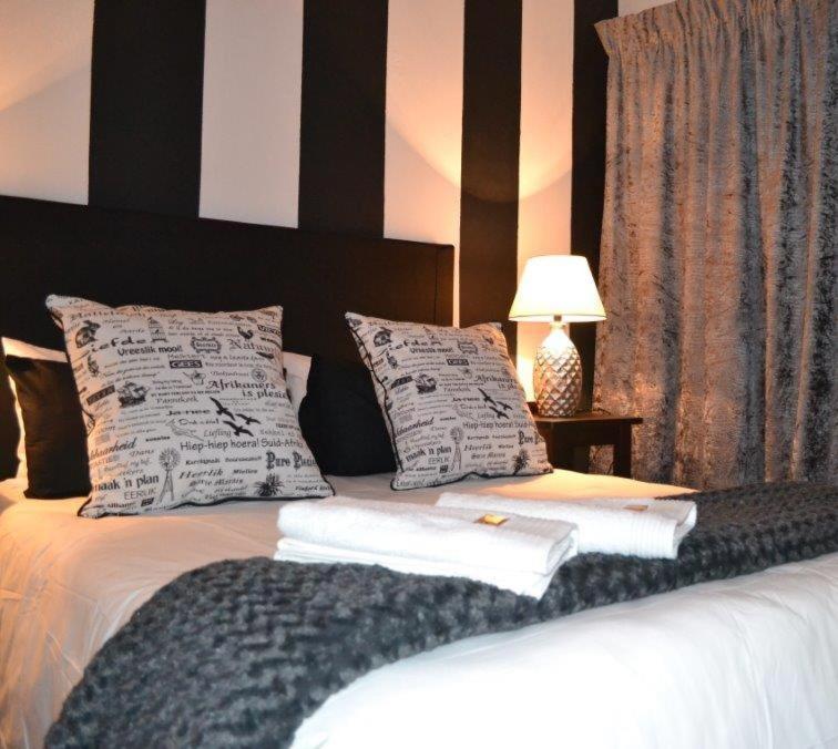 7 Cities Guesthouse Cradock Ngoại thất bức ảnh