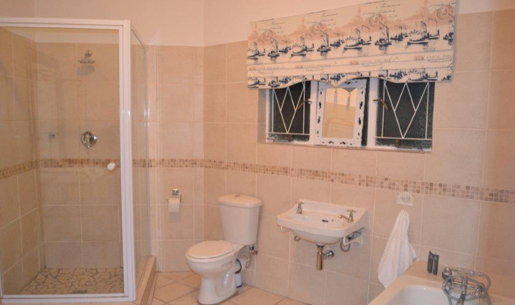7 Cities Guesthouse Cradock Ngoại thất bức ảnh
