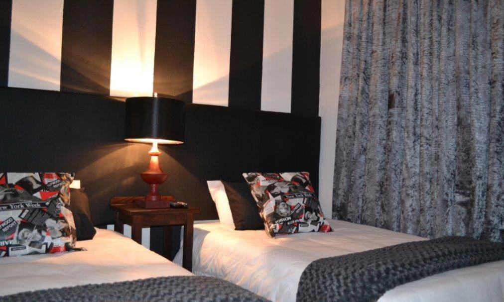 7 Cities Guesthouse Cradock Ngoại thất bức ảnh